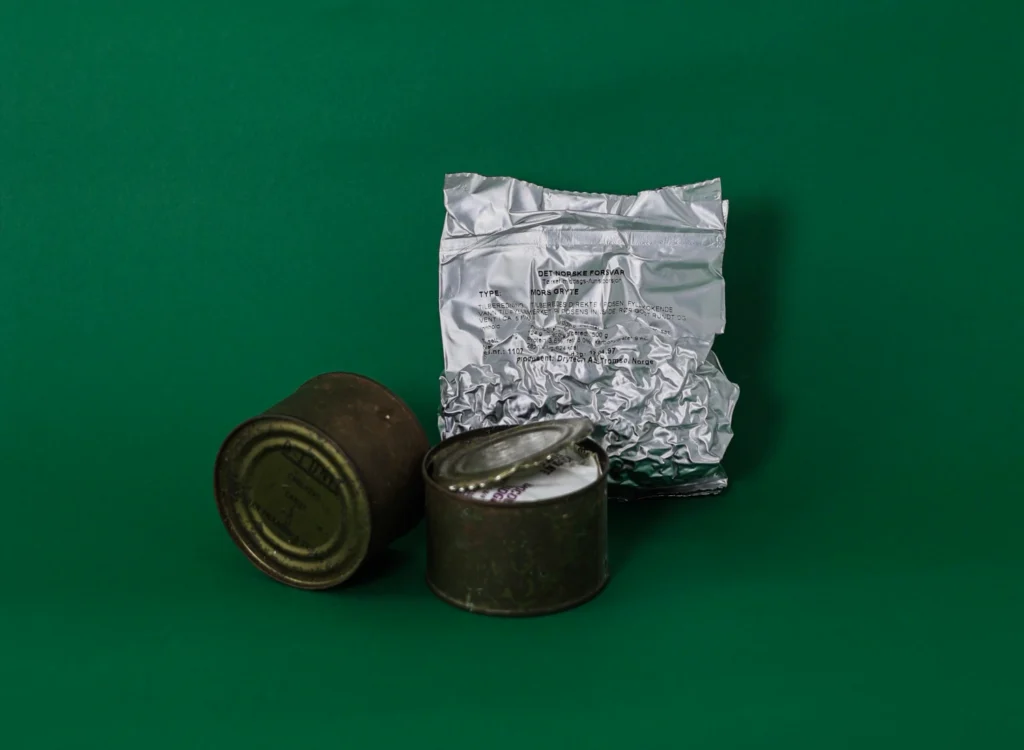 canned food and vacuum packed food